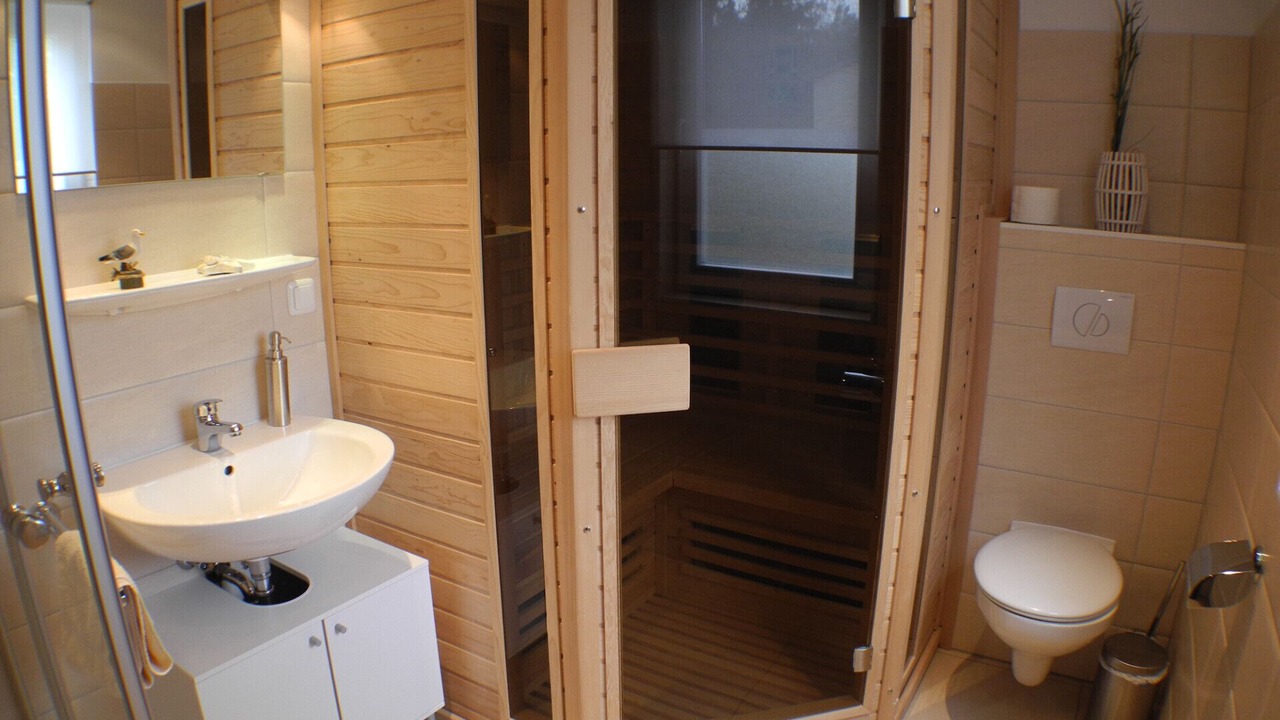 Photo of Bathroom in Glowe