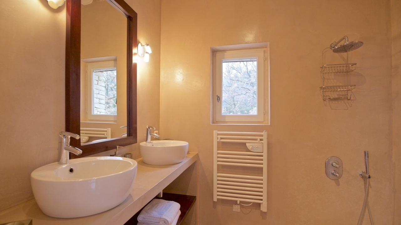 Photo of Bathroom in Goult