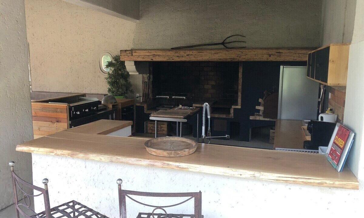 Photo of Kitchen in Entraigues-sur-la-Sorgue