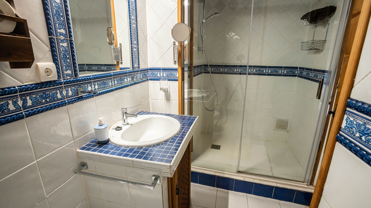 Photo of Bathroom in Robledillo de Gata