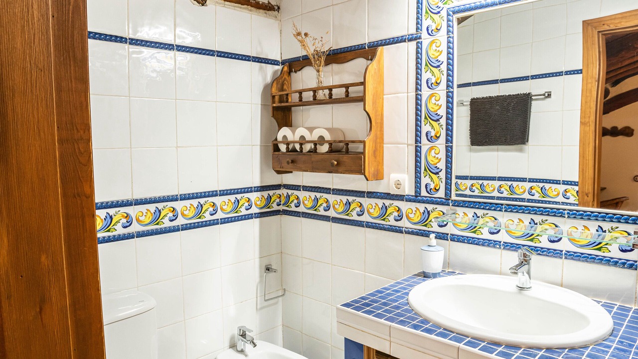 Photo of Bathroom in Robledillo de Gata