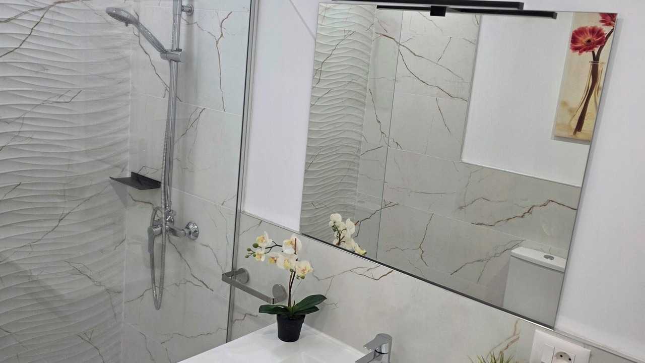 Photo of Bathroom in Los Cristianos
