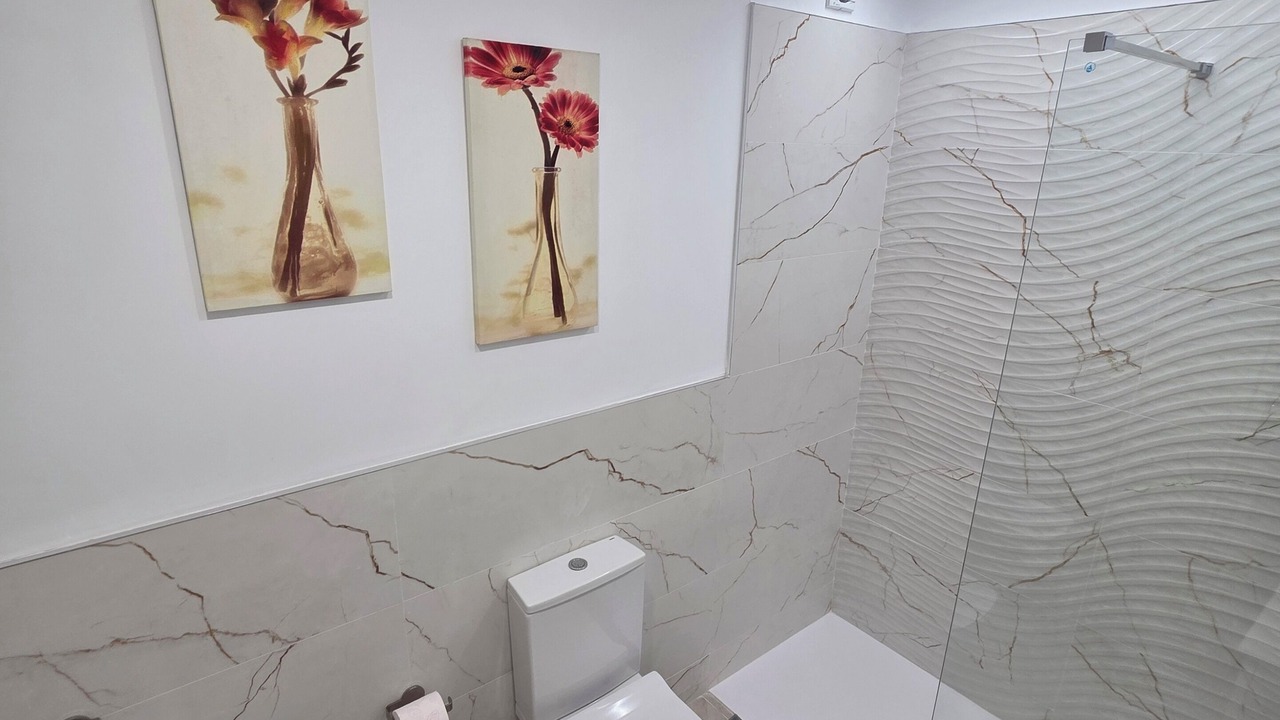 Photo of Bathroom in Los Cristianos