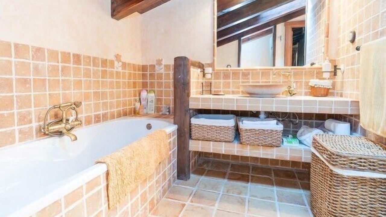 Photo of Bathroom in Isuskitza