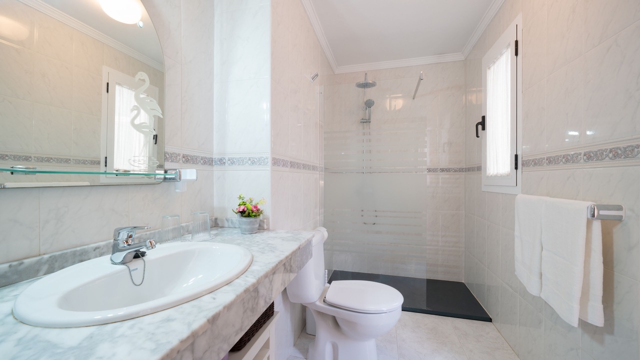 Photo of Bathroom in Arrecife