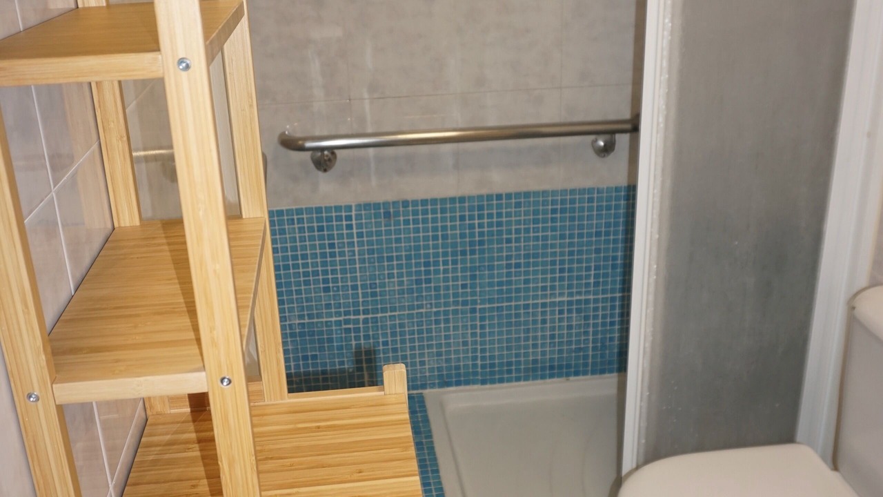 Photo of Bathroom in San Fernando