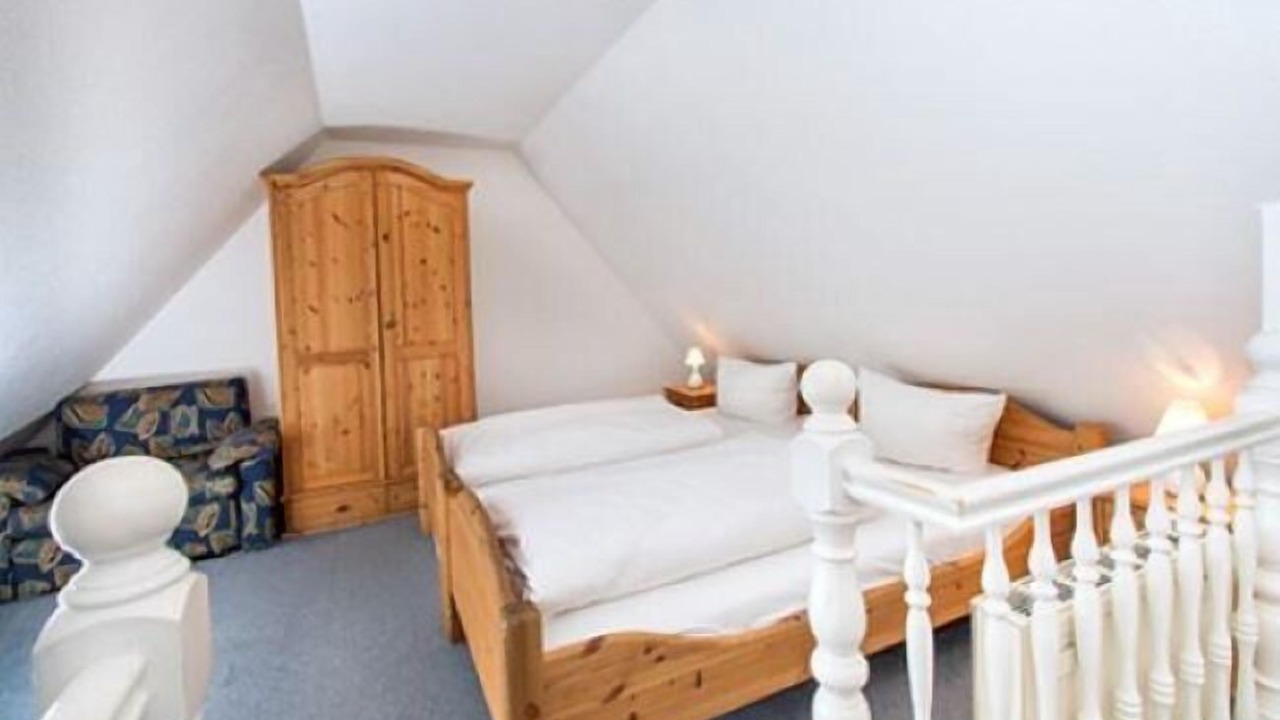 Photo of Bedroom in List