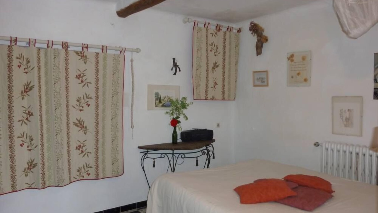 Photo of Bedroom in Gargas