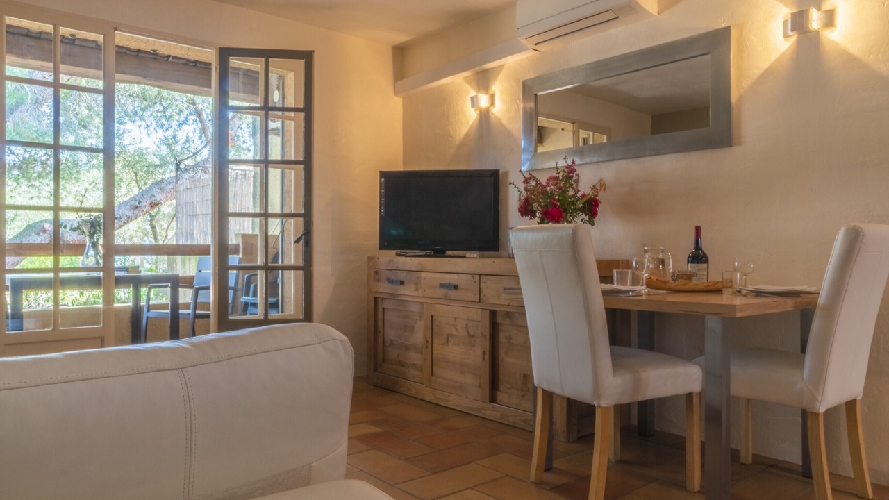 Photo of Livingroom in Paradou