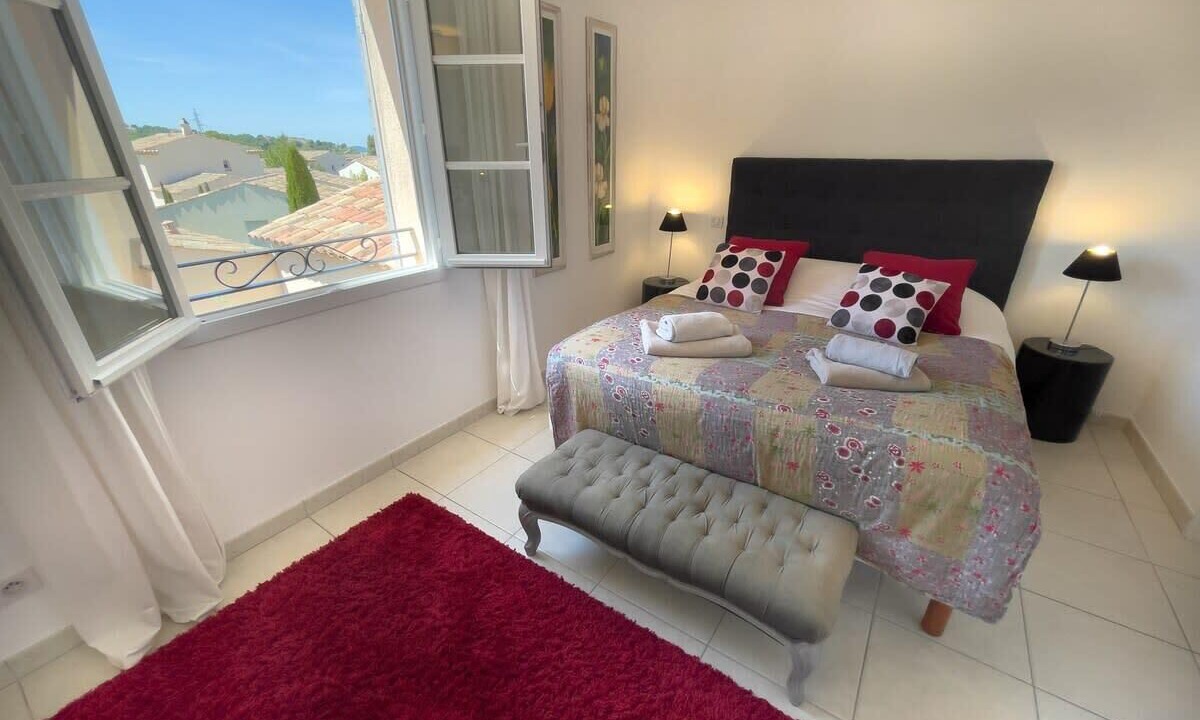 Photo of Bedroom in Mallemort