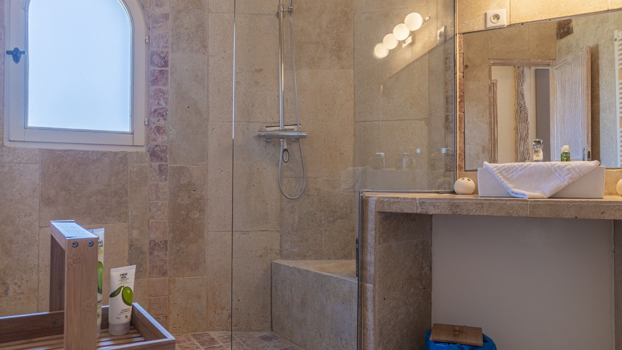 Photo of Bathroom in Paradou