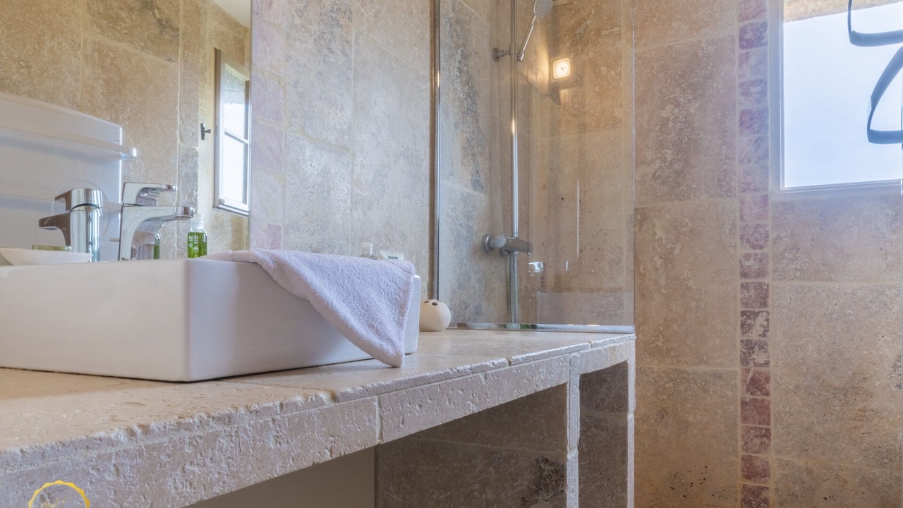 Photo of Bathroom in Paradou
