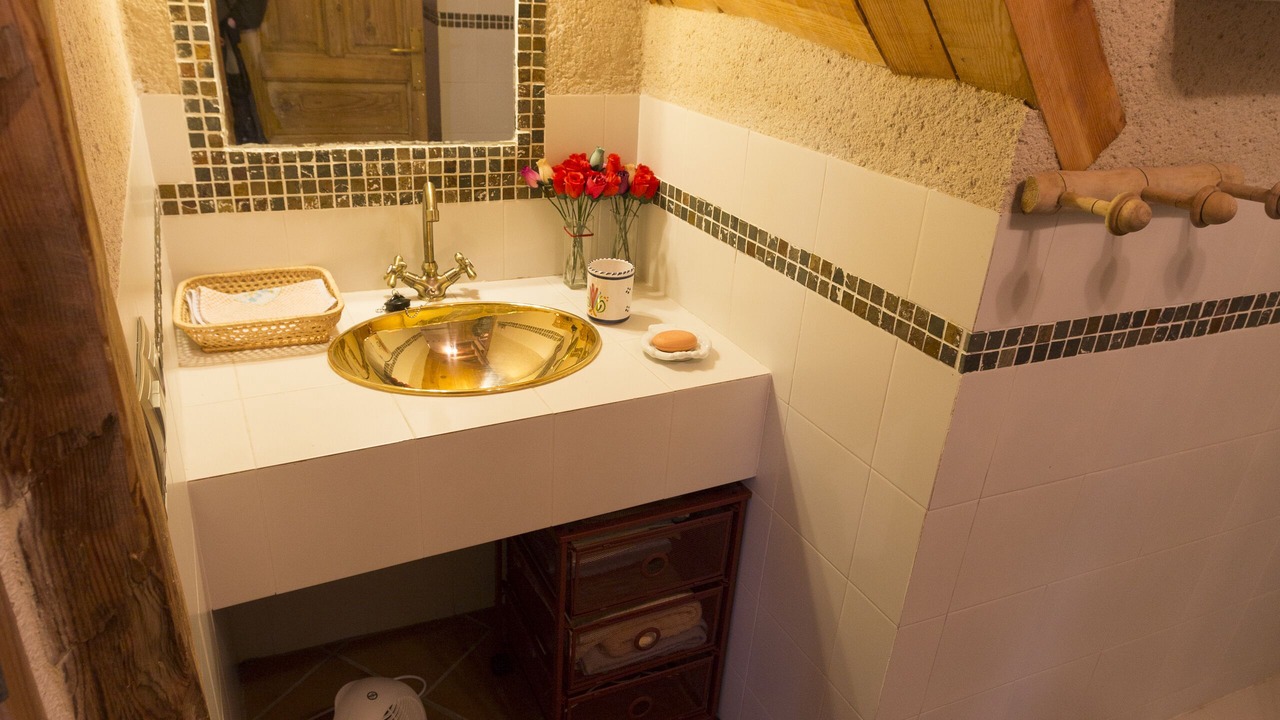 Photo of Bathroom in Cuellar