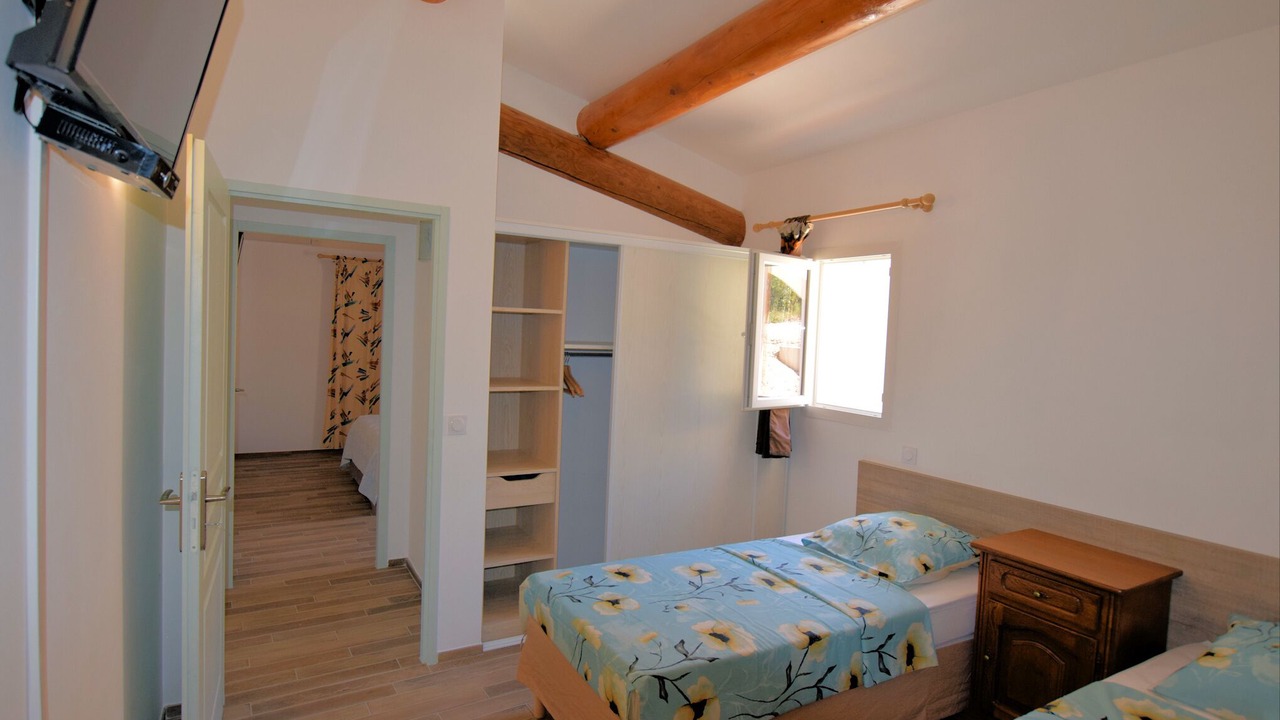 Photo of Bedroom in Cadenet