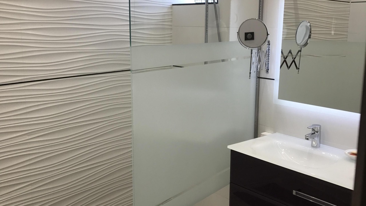 Photo of Bathroom in Saint-Marcel-d'Aredeche