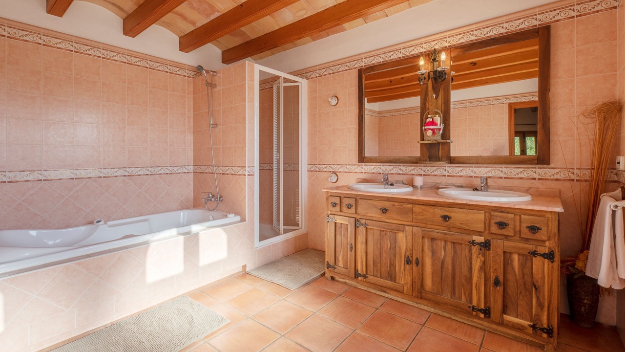 Photo of Bathroom in Sant Carles de Peralta