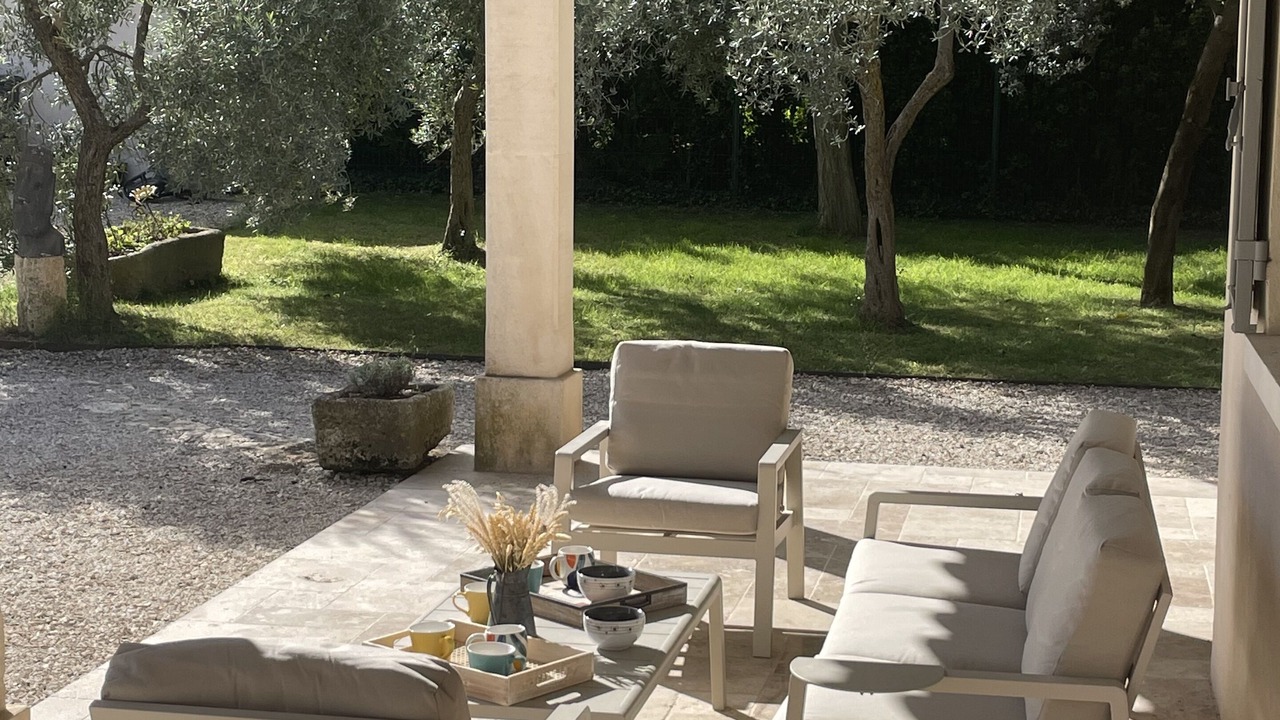 Photo of Patio Balcony in St.-Remy-de-Provence