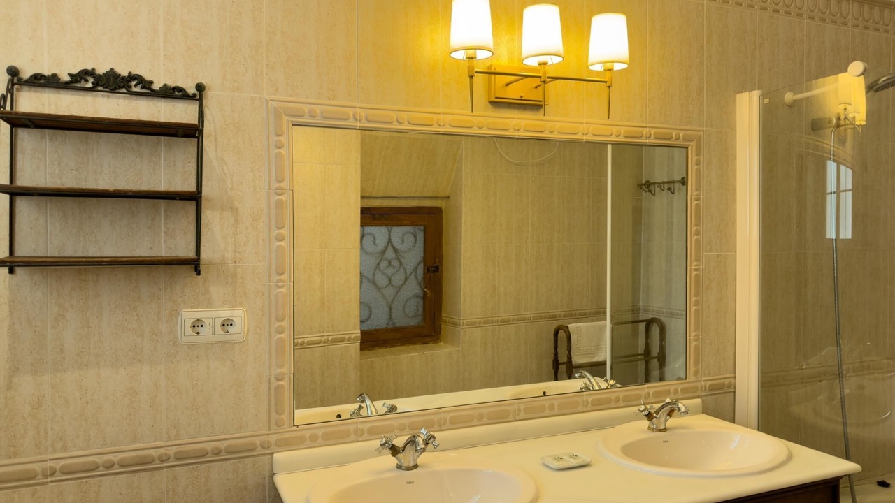 Photo of Bathroom in La Seu