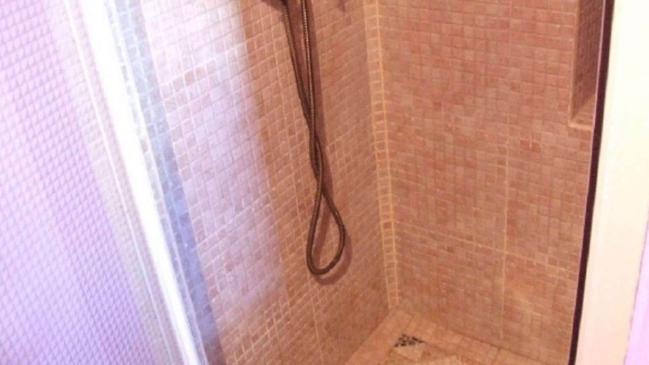 Photo of Bathroom in Carcabuey
