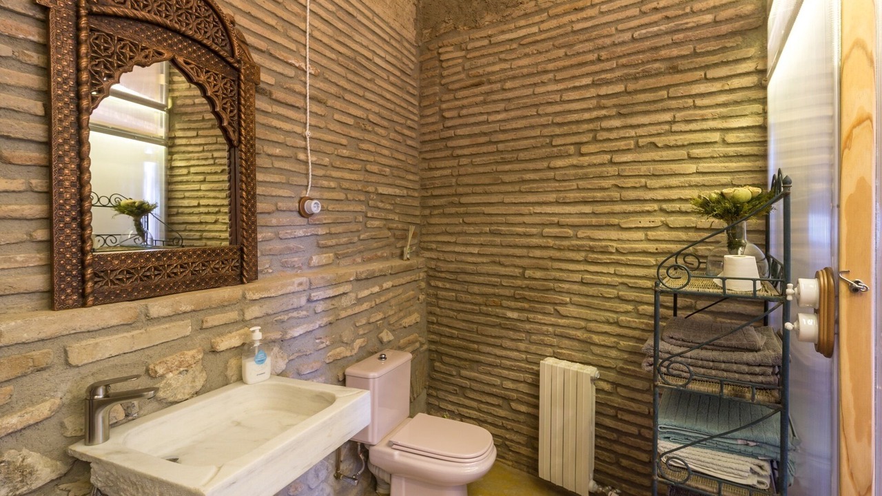 Photo of Bathroom in Almoster
