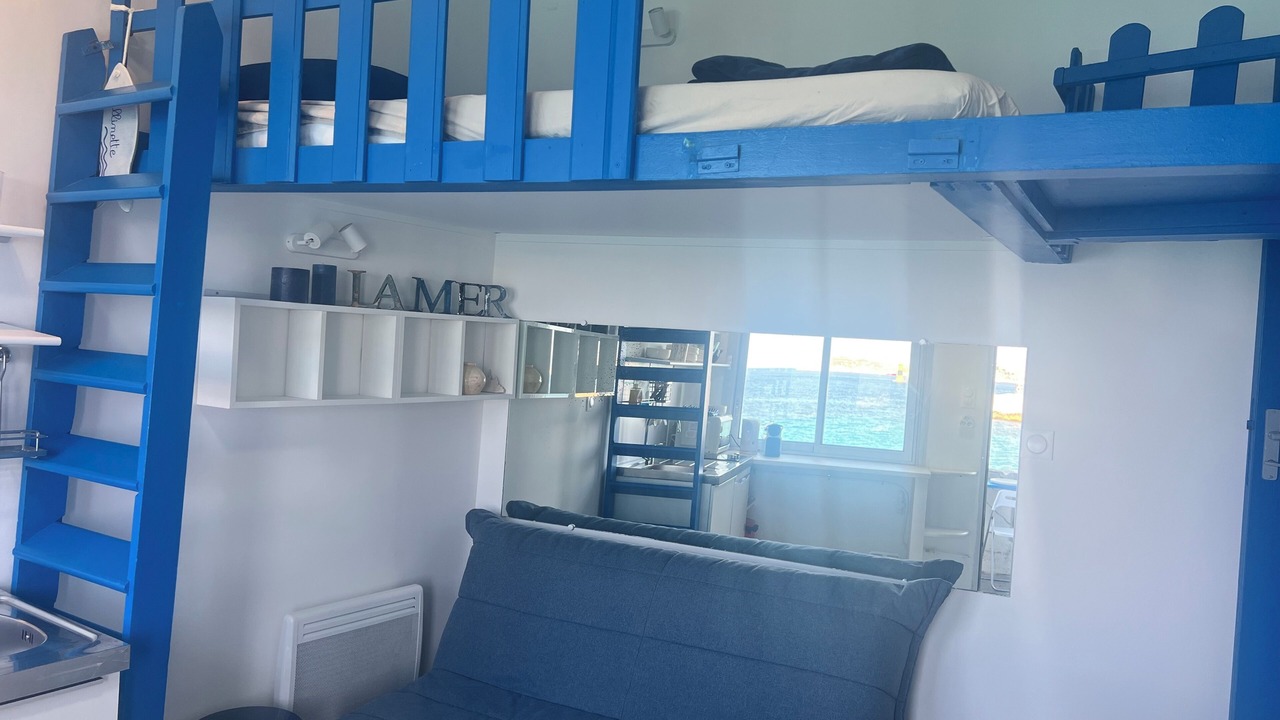 Photo of Bedroom in Endoume