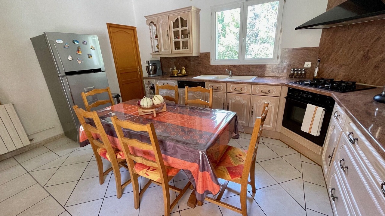 Photo of Kitchen in Nimes City Centre