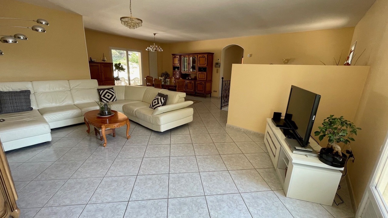Photo of Livingroom in Nimes City Centre