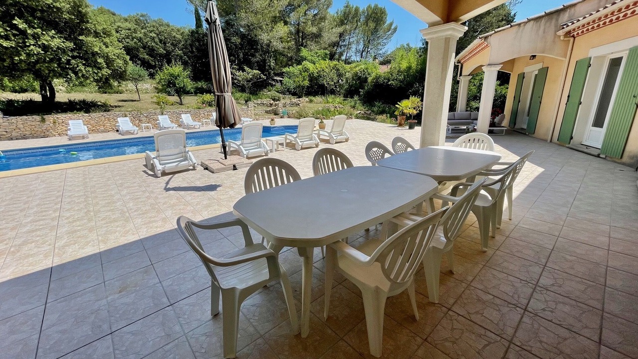 Photo of Outdoor in Nimes City Centre