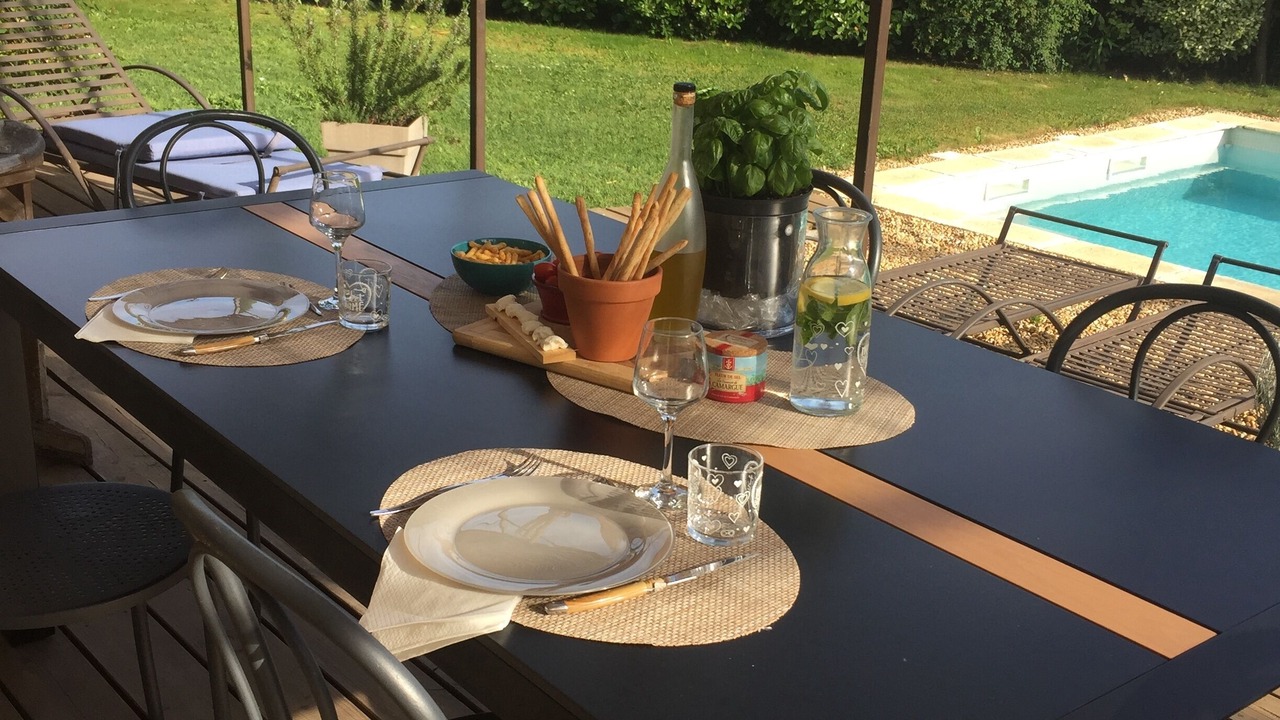 Photo of Outdoor in Maubec
