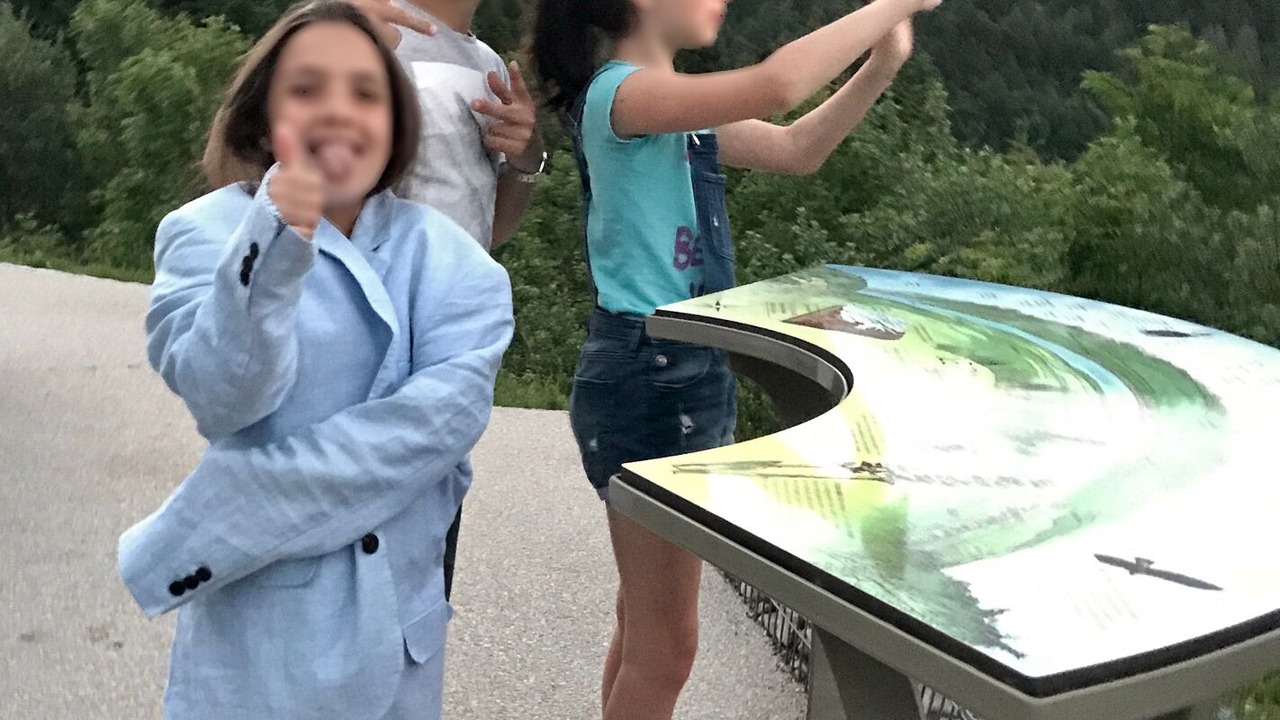 Photo of Others in Mijoux