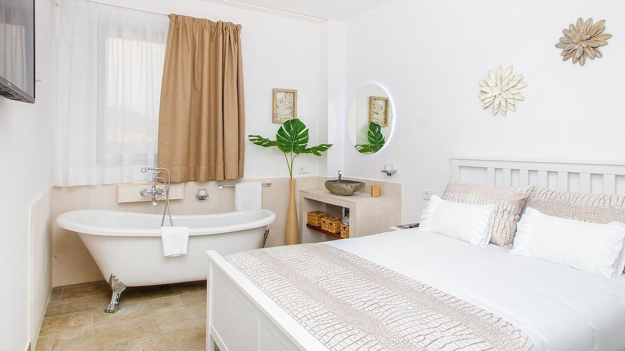 Photo of Bedroom in Establiments