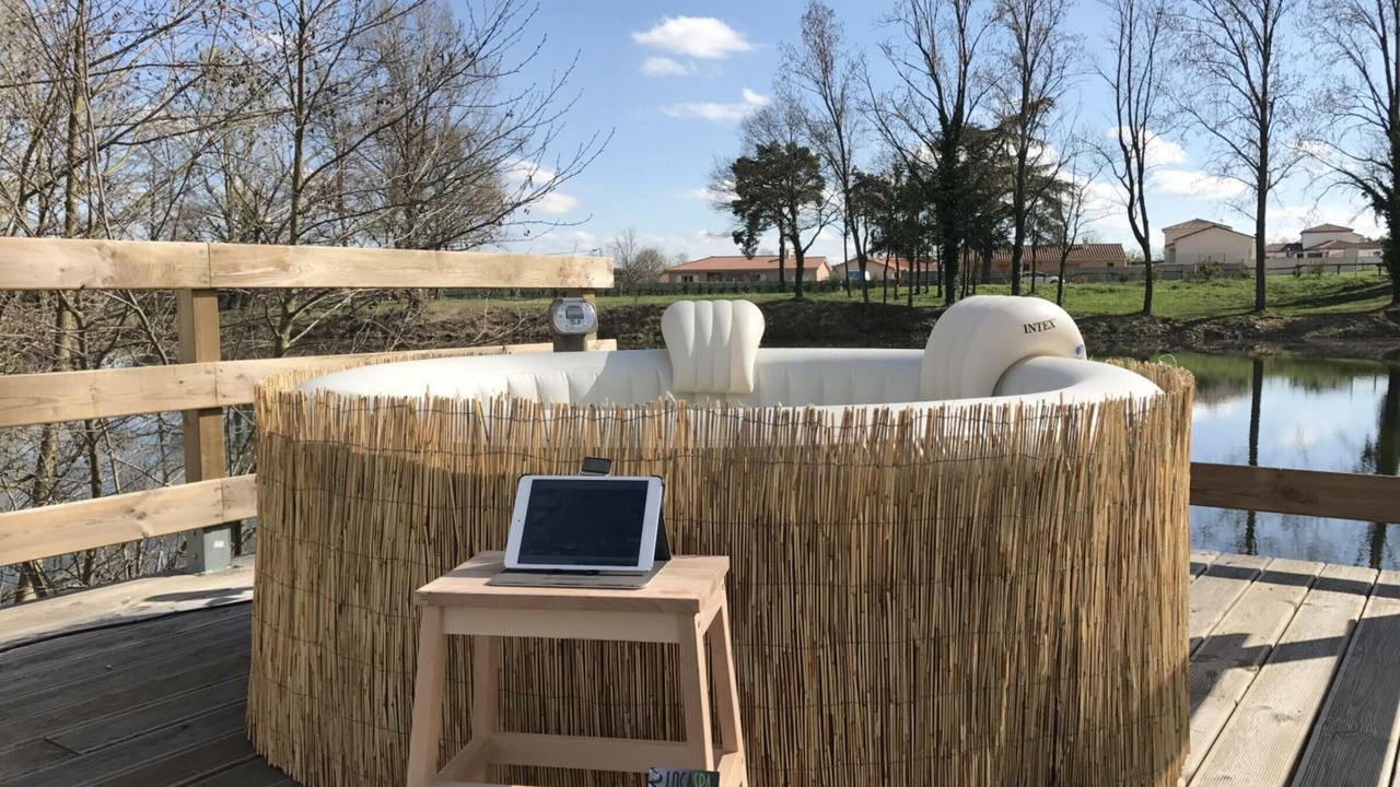 Photo of Outdoor in Veauchette