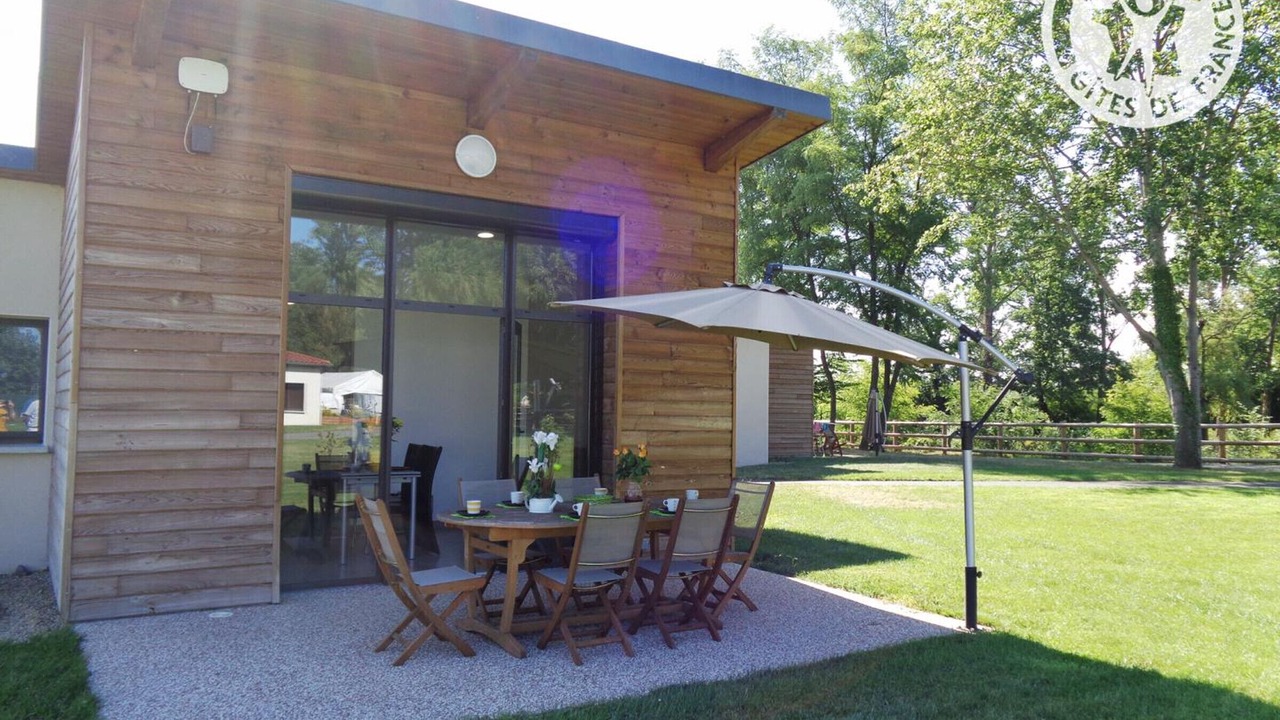 Photo of Outdoor in Veauchette