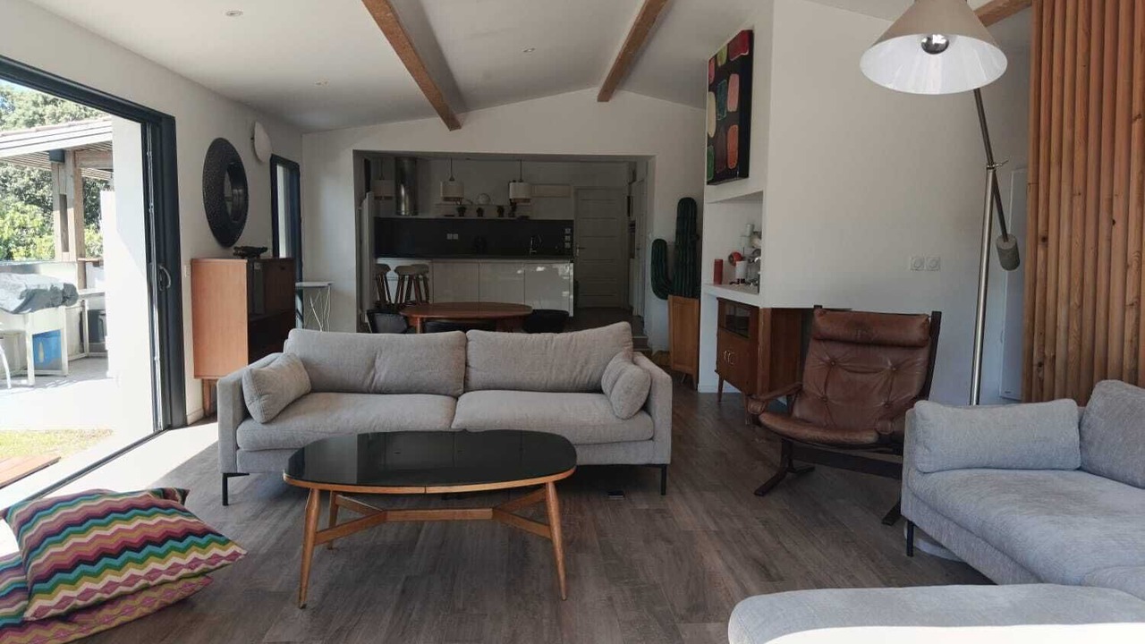 Photo of Livingroom in Saint-Jean-de-Cuculles