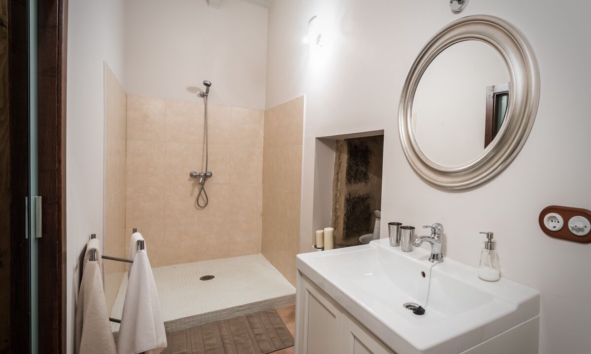 Photo of Bathroom in Lemaio