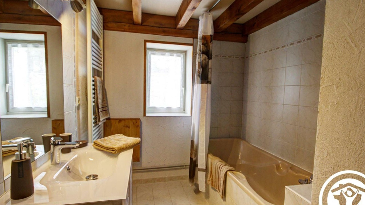 Photo of Bathroom in Pralong