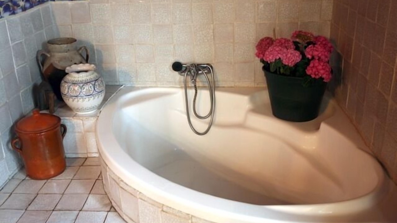 Photo of Bathroom in Orduna