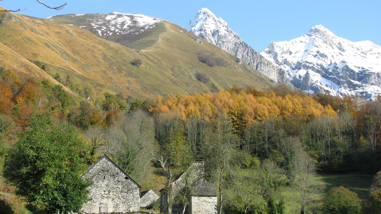 Photo of Outdoor in Cette-Eygun