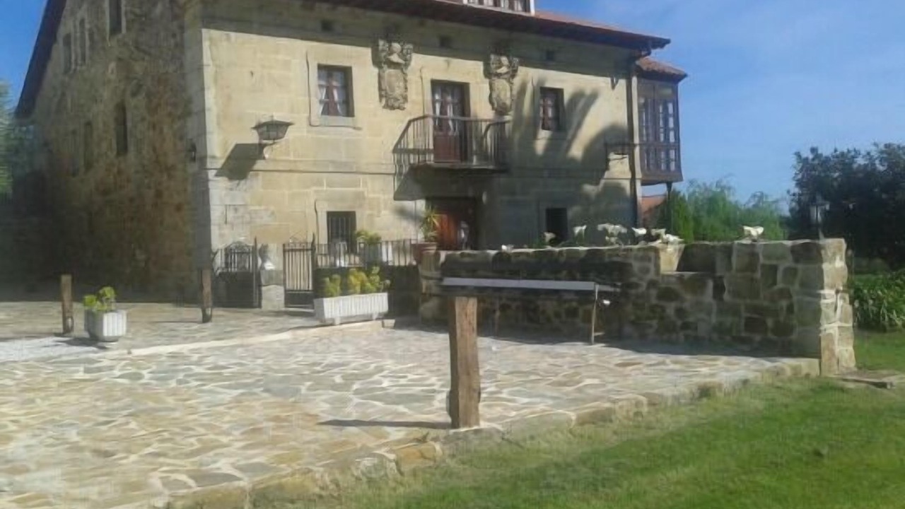 Photo of Outdoor in Barcena de Cicero