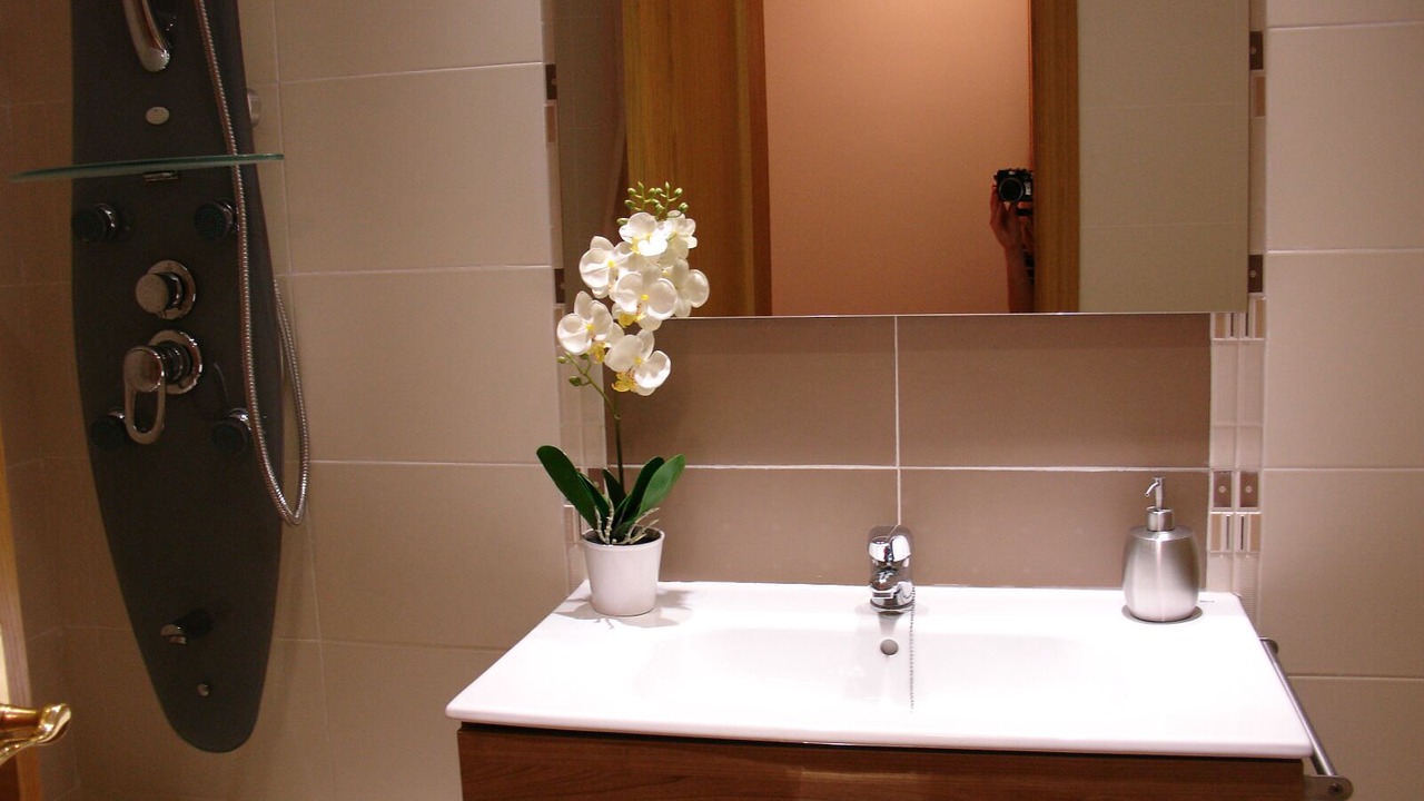 Photo of Bathroom in Faura
