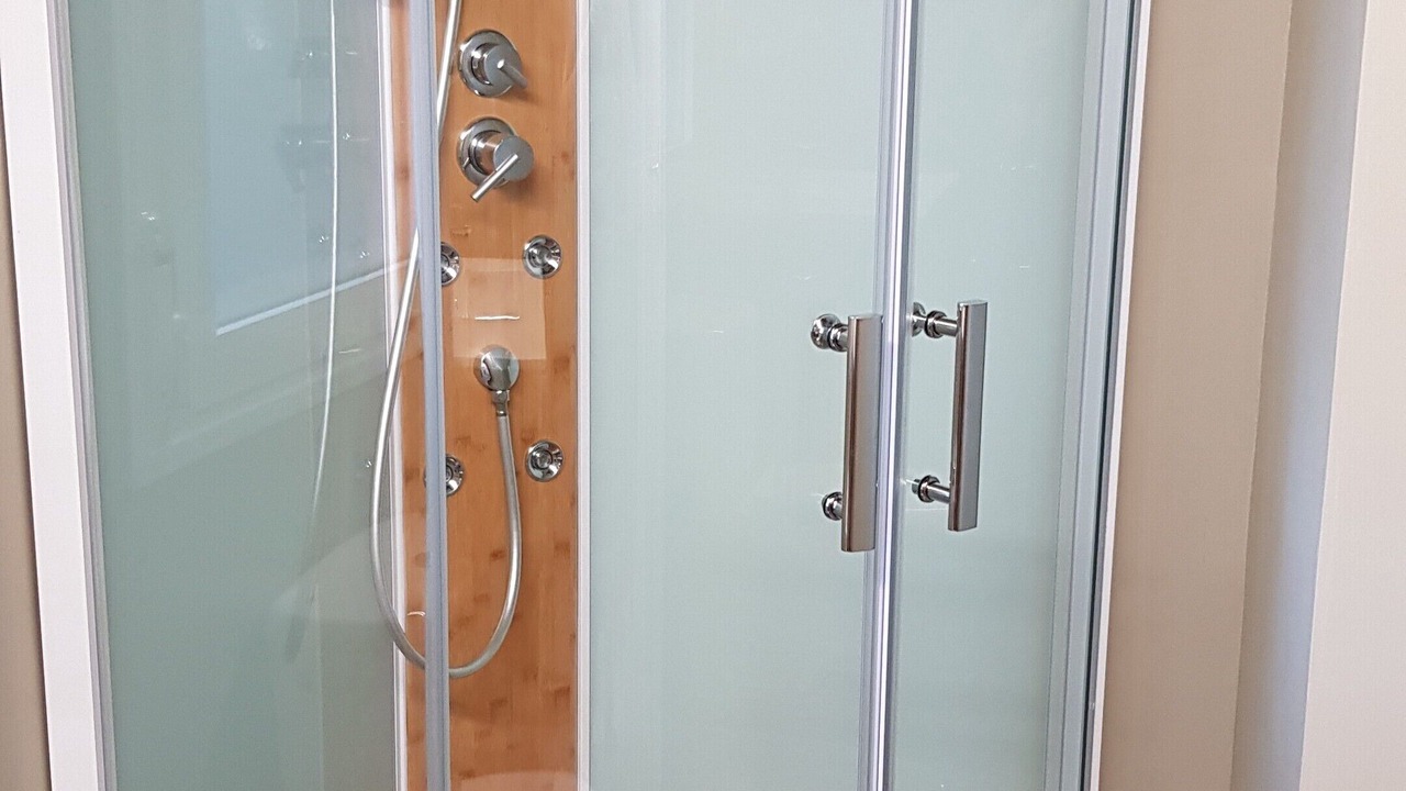 Photo of Bathroom in Roses Town Center