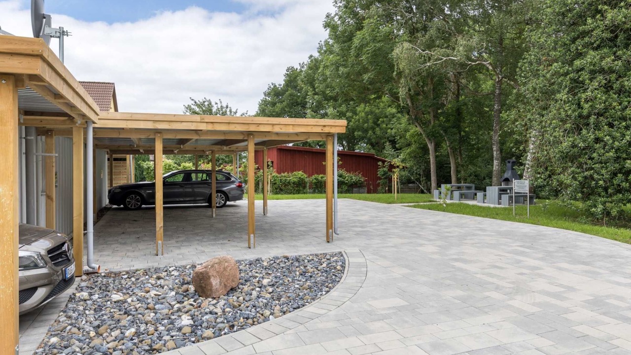 Photo of Outdoor in Waase