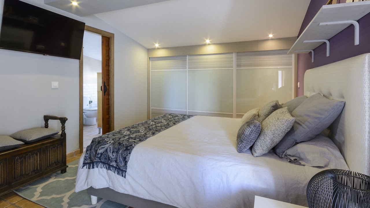 Photo of Bedroom in Alcalali