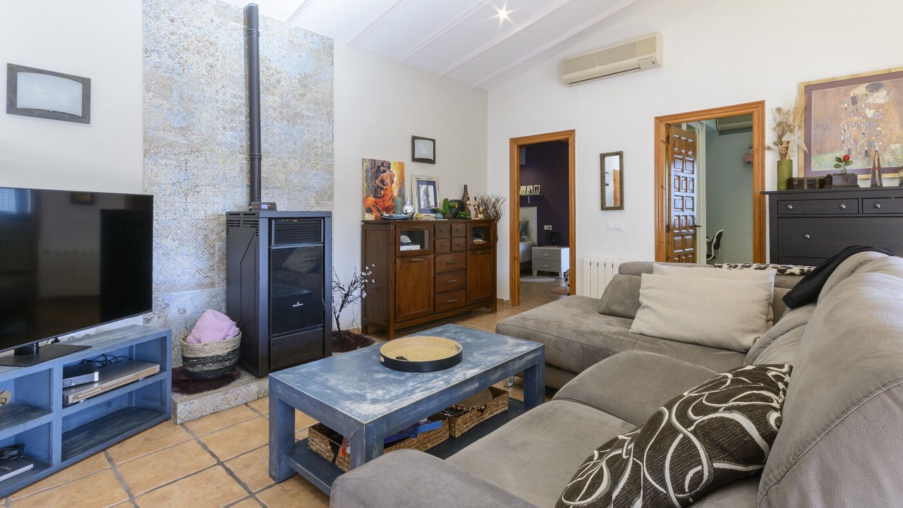 Photo of Livingroom in Alcalali