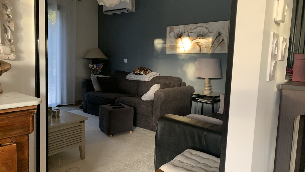 Photo of Livingroom in Maubec