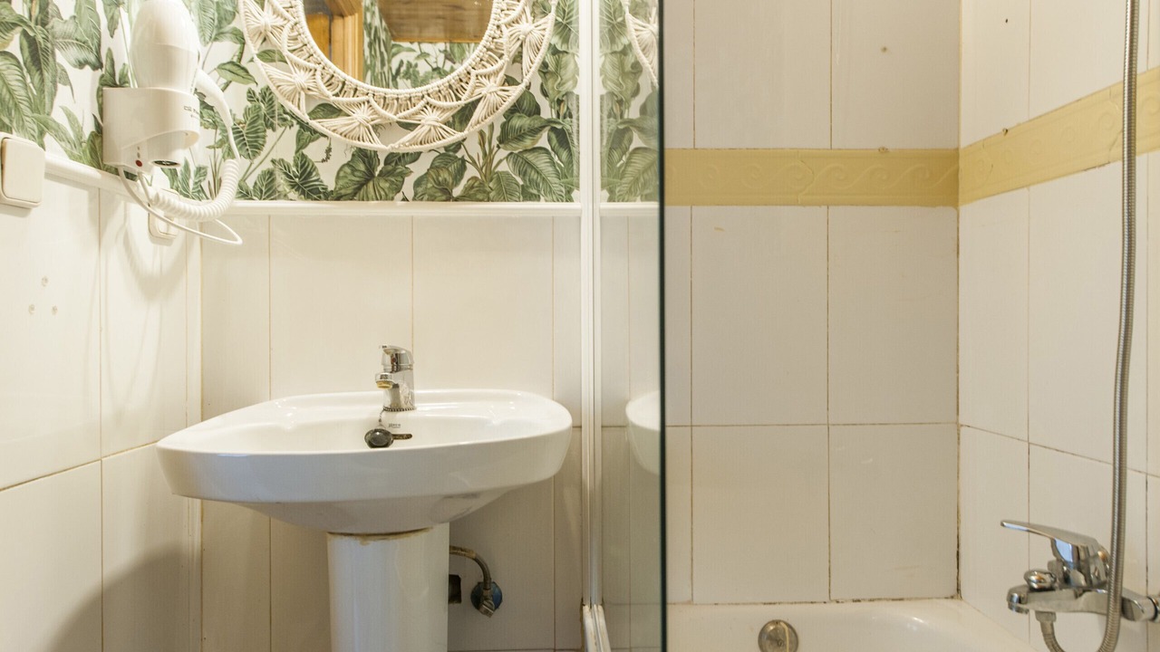 Photo of Bathroom in Embajadores