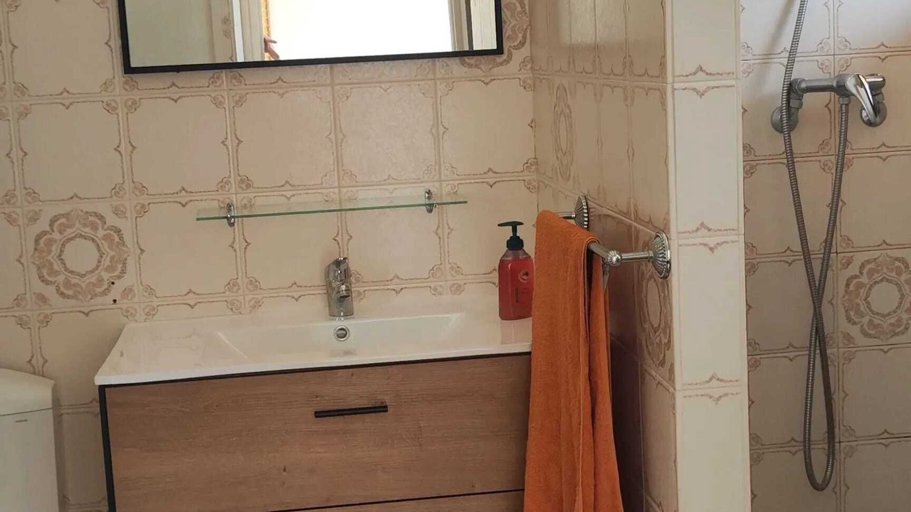 Photo of Bathroom in Reignier-Esery