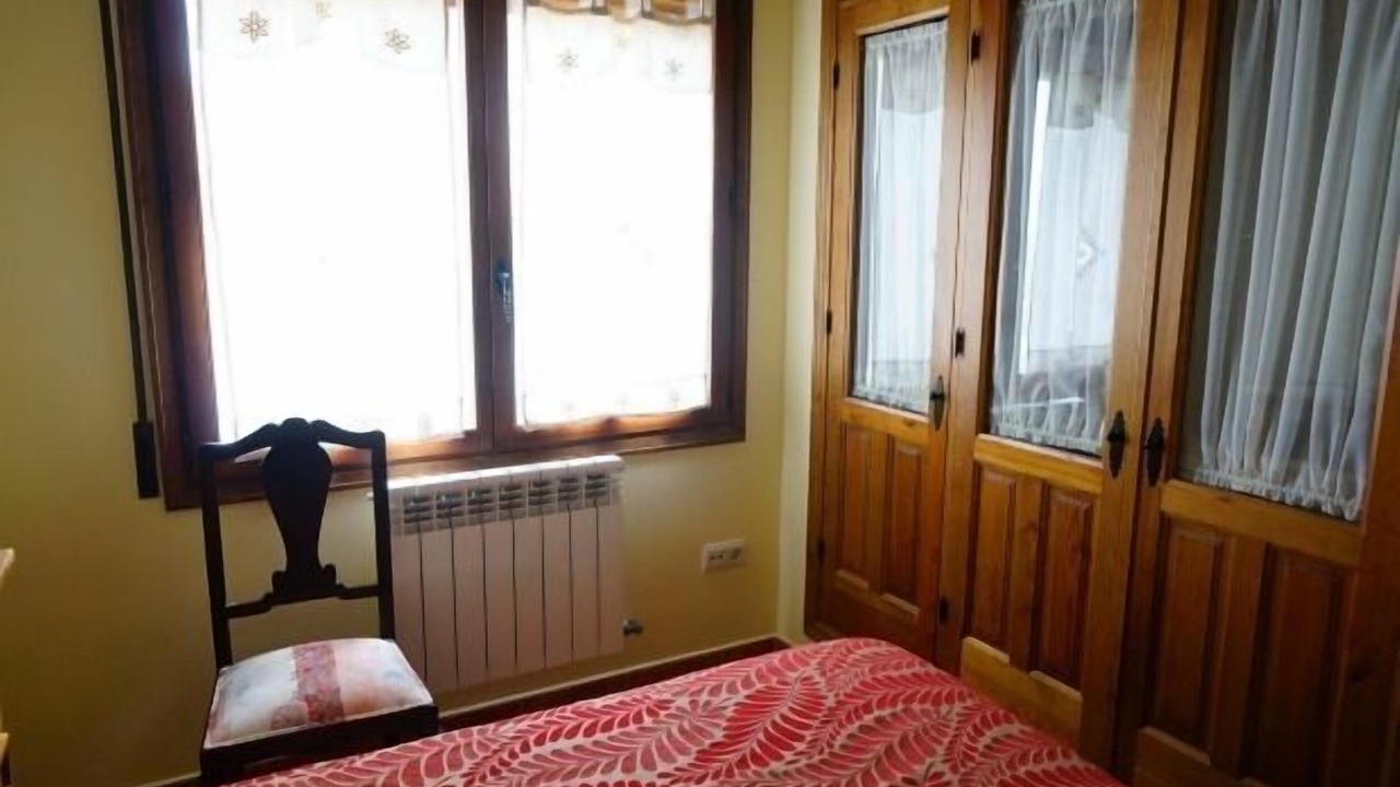 Photo of Bedroom in Abades