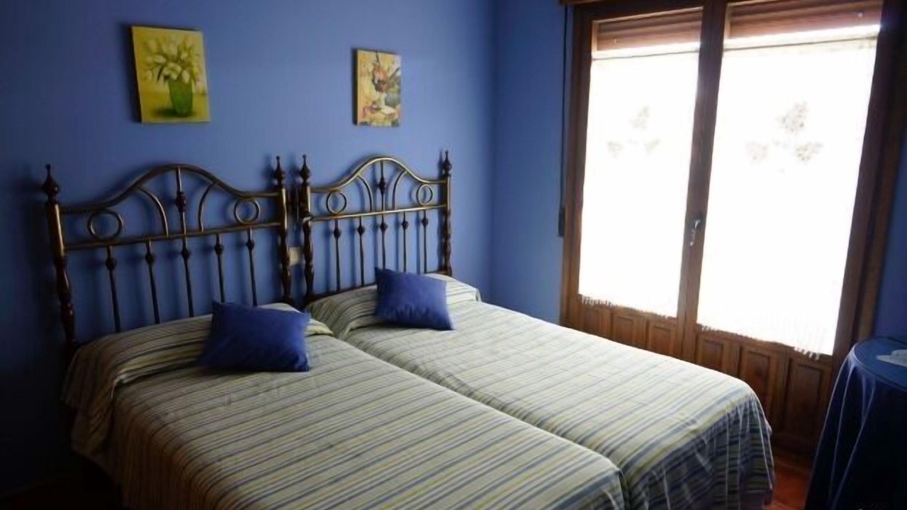 Photo of Bedroom in Abades