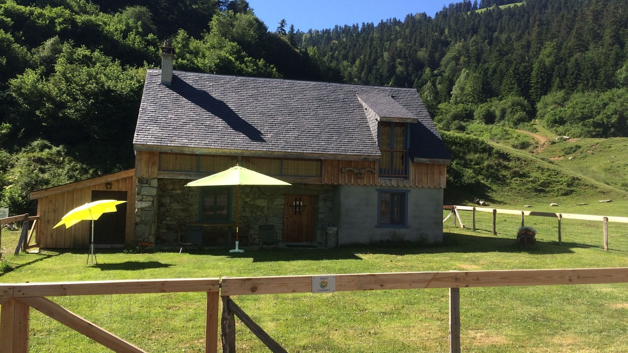 Photo of Outdoor in Campan